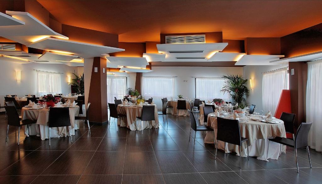 Tus'Hotel Кастель-ди-Туса Экстерьер фото